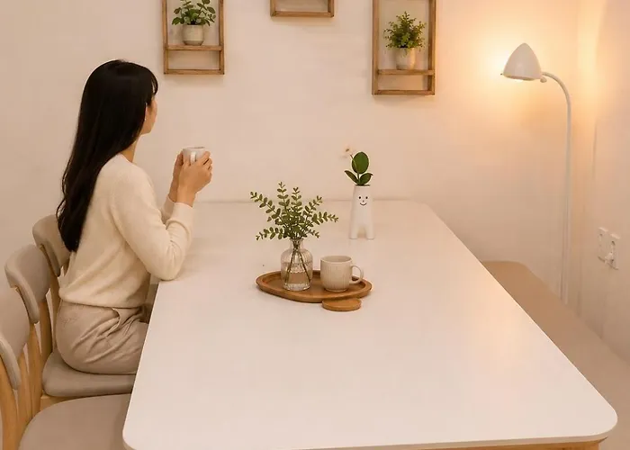 One - Cozy 3br Near Kocheok Dome & Airport Bus *